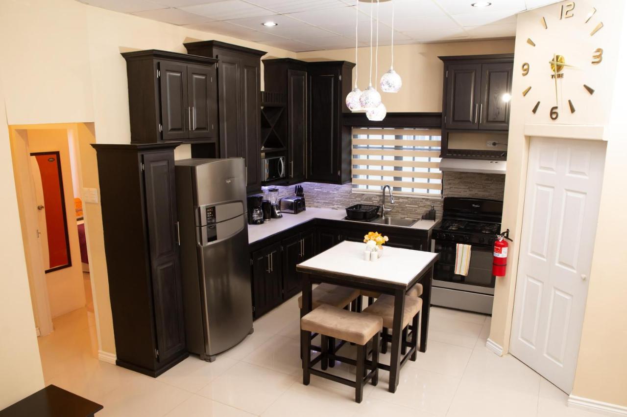 Stacys Place #2 2 Bedroom Apartment Port of Spain Luaran gambar