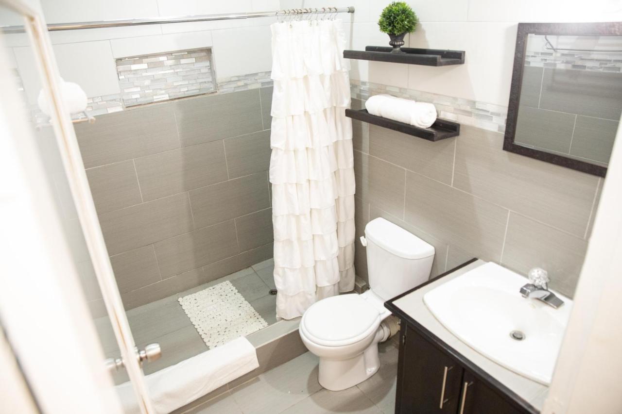Stacys Place #2 2 Bedroom Apartment Port of Spain Luaran gambar