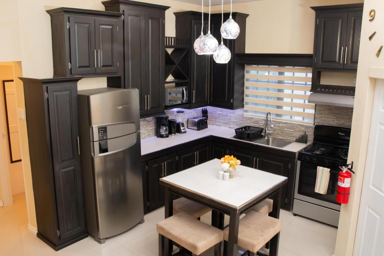 Stacys Place #2 2 Bedroom Apartment Port of Spain Luaran gambar