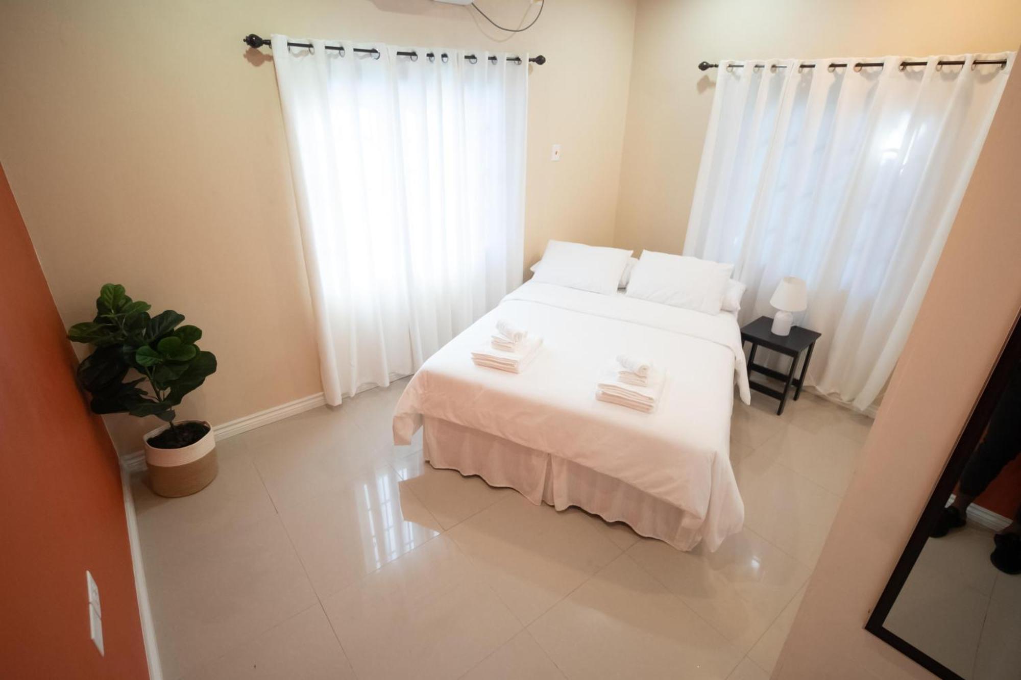 Stacys Place #2 2 Bedroom Apartment Port of Spain Luaran gambar