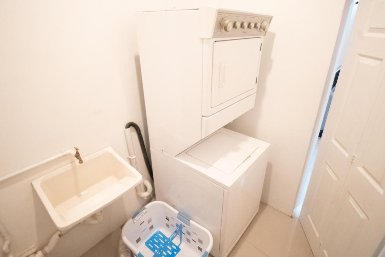 Stacys Place #2 2 Bedroom Apartment Port of Spain Luaran gambar